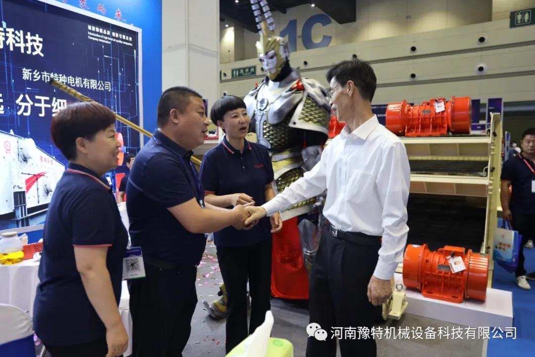 重磅——展會第一天，豫特科技～新特電機現(xiàn)場實況