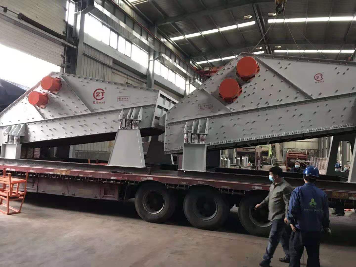 豫特科技圓振篩,水平篩,脫水篩,重型給料機(jī)發(fā)貨現(xiàn)場實景照片